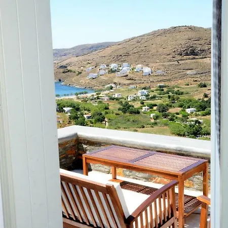 Hillside Kolona View