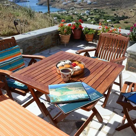 Hillside Kolona View Merichas